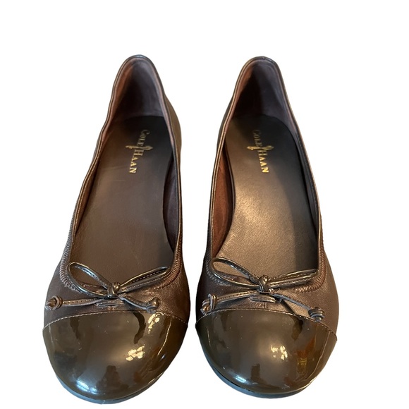 SOLD *** Cole Haan Sz 8 Brown leather Bow Wedge Heel - Picture 2 of 4